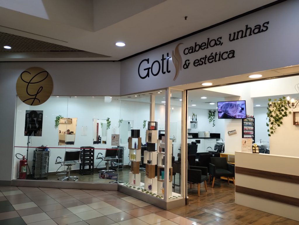 Gott Cabelo, Unhas e Estética